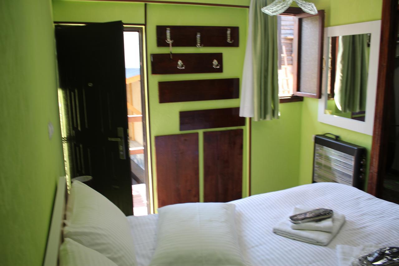 Salome Guest House Mestia Eksteriør bilde