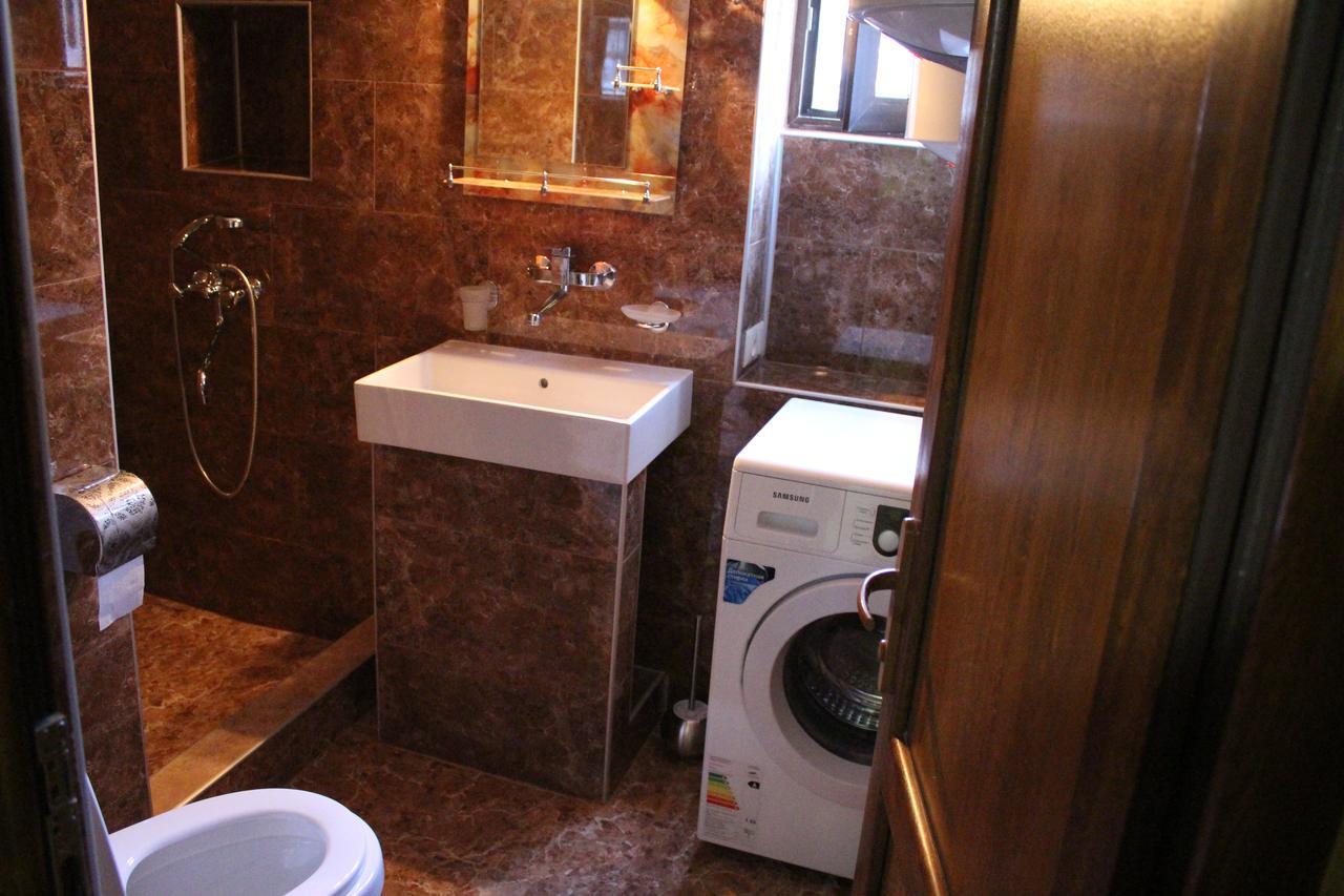 Salome Guest House Mestia Eksteriør bilde