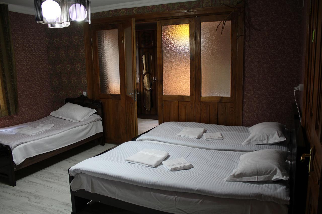 Salome Guest House Mestia Eksteriør bilde