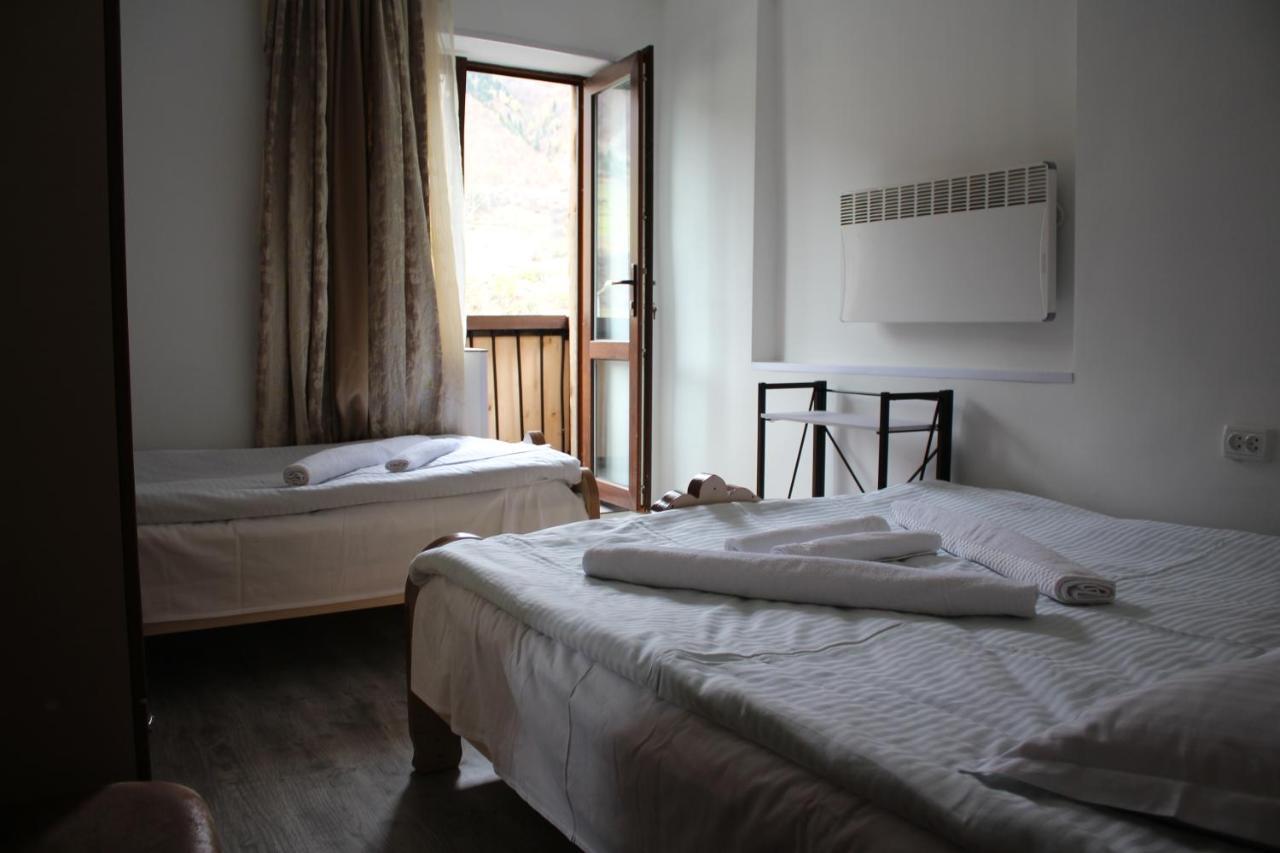 Salome Guest House Mestia Eksteriør bilde